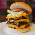 料理メニュー写真&nbsp;フラッシュバックバーガーセット