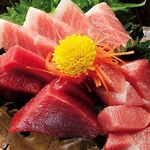 当店自慢鮮度抜群の魚介料理をぜひお召し上がりください♪まぐろのお刺身食べ比べ、カマ焼きなど