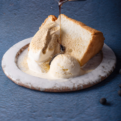 淡路島産米粉のエンゼルフードケーキ 丹波黒豆きな粉と沖縄黒糖黒蜜