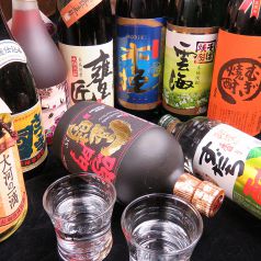 様々な種類の焼酎を常時10種類以上！