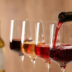 お昼のちょい飲み(ビール2杯※9品のおつまみプレート)