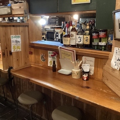 大事な話はカウンターでヒソヒソと、、