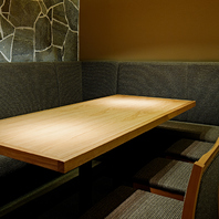 ゆっくり過ごしたいときは人気の個室席♪