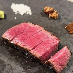 当店人気の熟成サーロインの写真