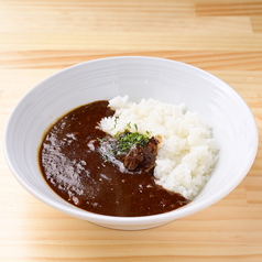 焼肉鉢屋の牛すじカレー