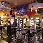 テーブルを使って貸切も承ります！シーンに合わせてレイアウトも自由に変更できます◎