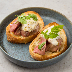 鶏レバーのコンフィとサワークリーム