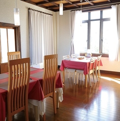 【2Ｆ】12名様まで、ご利用可能(テーブル席)個室利用＋3300円