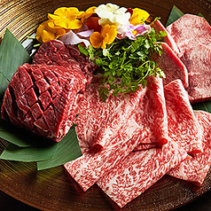 厳選された極上の肉を、驚きの納得価格で心ゆくまで堪能