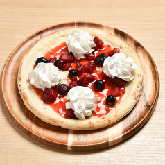 ベリーホイップピザ