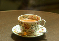 英国スタイルに倣い、紅茶をもっと自由に