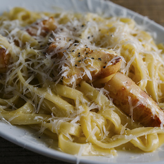 厚切りベーコンのカルボナーラ　生パスタフェットチーネ