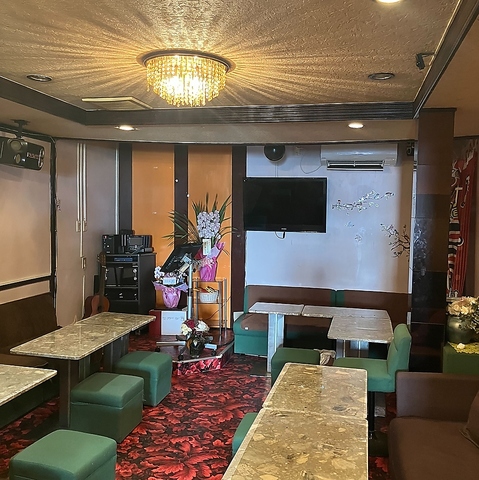 アットホームなカラオケ喫茶です！