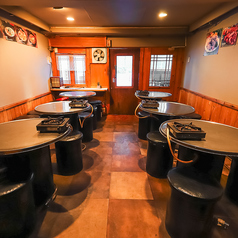 【4名テーブル×8席】