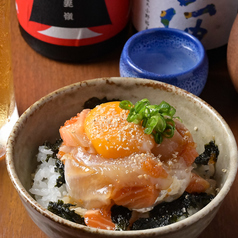 海鮮ユッケ丼