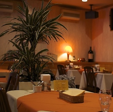 びふてき洋食存じやすの雰囲気1