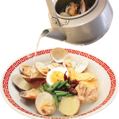 やかんに入ったはまぐりラーメン　Clam Ramenの写真