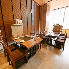 4名様でご利用いただけるテーブル席◎お食事会や少人数での飲み会にも◎！ご家族のお客様にも安心してご利用いただけます！