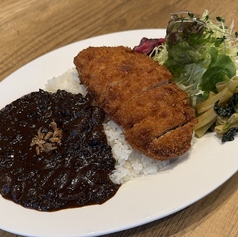 熟成ロースとんかつ黒カレー