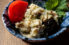 地魚の燻みとしらすのポテトサラダ