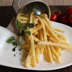 人気のアンチョビポテト　バケツが可愛い