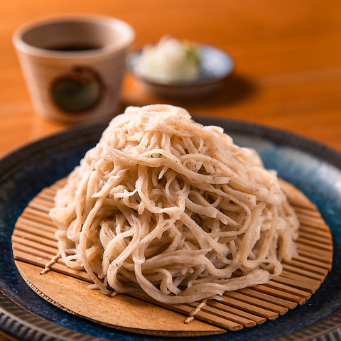 本格手打ち蕎麦と季節の海鮮料理、料理に日本酒が楽しめる♪
