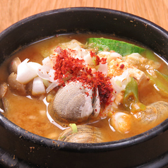 韓国料理まるの特集写真