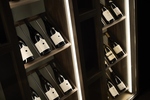ワインを豊富に取り揃えております。お肉との相性抜群。