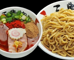 赤濃厚魚介つけ麺