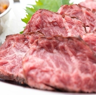 厳選された宮崎県産の黒毛和牛は鮮度抜群！