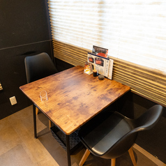 【2階】友人同士や観光帰りのお食事に最適です。リーズナブルな価格で本格的な鰻を楽しめるので、ちょっと贅沢なランチやディナーにもぴったり。川越の街歩きの後に、ゆったりとした空間で美味しい鰻を味わいませんか？