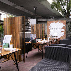 テラス席用のコースもございます！セルフ飲み放題付きでお仲間内で楽しくパーティ♪バーベキュー機材の貸出可能！お気軽にお問合せください