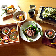 料理長厳選の旬の食材が織りなすコースと豊富なお酒