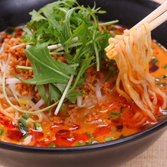 四川の胡麻辛担々麺