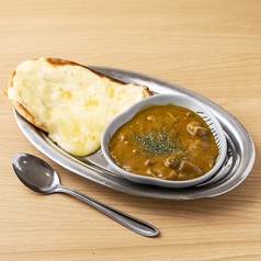 チーズナン&チキンカレー