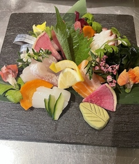 お任せお刺身盛り合せ