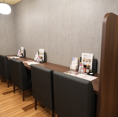 1名～2名様向けのカウンター席！座り心地よい椅子でお楽しみいただけます♪