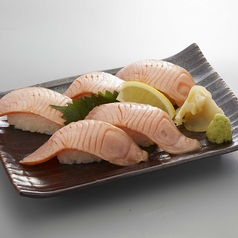 炙りサーモンにぎり