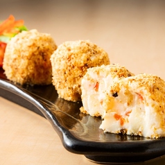 生コロッケのポテトサラダ