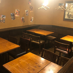 【最大16名様】＜半個室＞テーブルを繋げて、最大16名様までご利用可能です。お得な飲み放題やコースも多数ご用意しております。ご予約はお早めに！