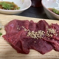 料理メニュー写真&nbsp;絶品サメの心臓刺し