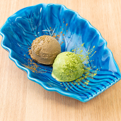 知覧茶の抹茶とほうじ茶薫るアイス食べ比べ