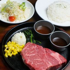 ３種の本格ステーキランチ1300円～♪（税別）