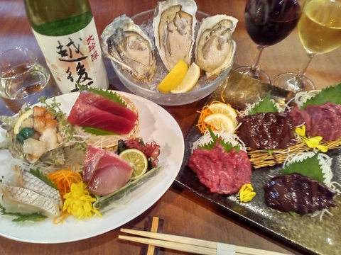 生牡蠣、馬刺し、お造りが推し！日本酒、焼酎、ワインも豊富！
