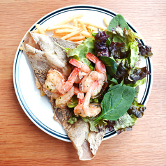 【映え】ガーリックシュリンプサラダガレット