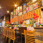 カウンター席もご用意！気軽にお一人様でもお越しください！おいしい楽しいひとときを提供します！