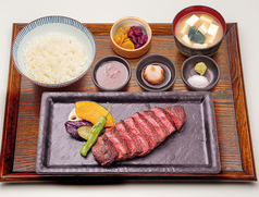 国産牛ステーキ定食