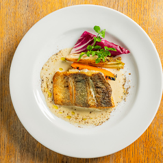 本日鮮魚のソテー　アンチョビクリームソース/沖縄地鶏のグリル　バルサミコソース