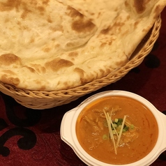 カレー（チキン・豆・アンダ）&ナン弁当