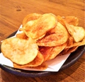 料理メニュー写真&nbsp;自家製ポテトチップ
